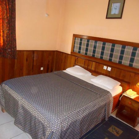 Hotel Saffana Douala Exterior foto